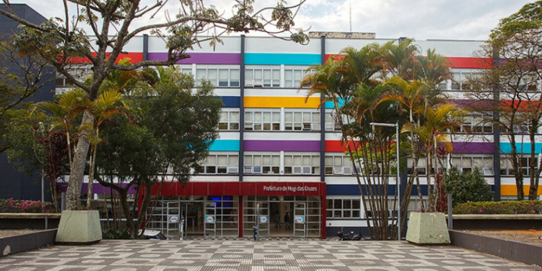 Repartições vão atender até às 15h nesta sexta