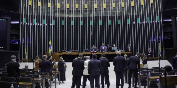 Câmara aprova proposta que regulamenta atividade de lobby no país