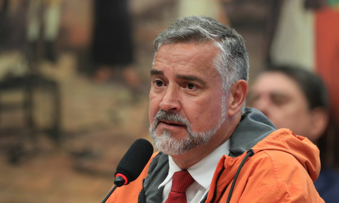 Auxílio Reconstrução: governo suspeita de 300 mil fraudes em pedidos