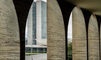 Pesquisadora alerta para "violência política" em PEC da Anistia