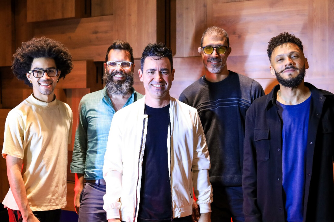 Mateus Sartori estreia turnê “Na Volta que o Mundo Dá” em Mogi das Cruzes 