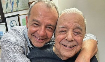 Amigos e admiradores se despedem do jornalista Sérgio Cabral