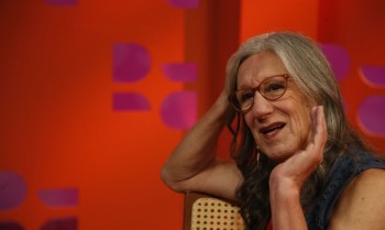 Cartunista Laerte fala sobre carreira e vida pessoal no DR com Demori