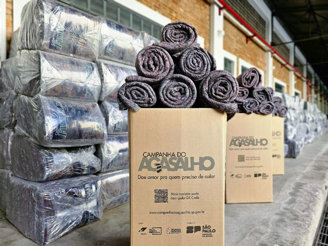 Ferraz de Vasconcelos retira material de reforço da Campanha do Agasalho 2024 