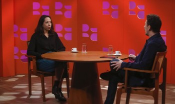 DR com Demori, da TV Brasil, recebe a economista Laura Carvalho