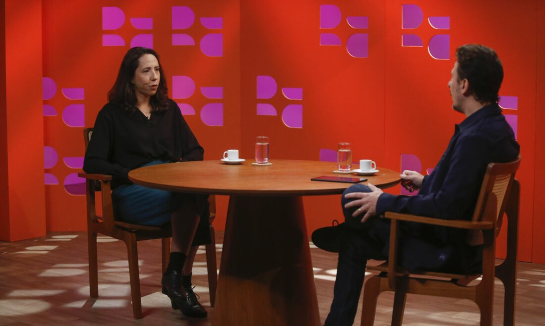 DR com Demori, da TV Brasil, recebe a economista Laura Carvalho