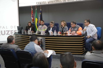 Reunião na Câmara de Mogi debate falhas na distribuição de energia na zona rural 