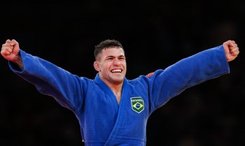 Mogiano Willian Lima conquista prata no judô, a 1ª medalha do Brasil em Paris