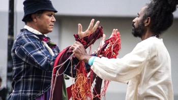 Espetáculo Rouxinol estreia no Galpão Arthur Netto
