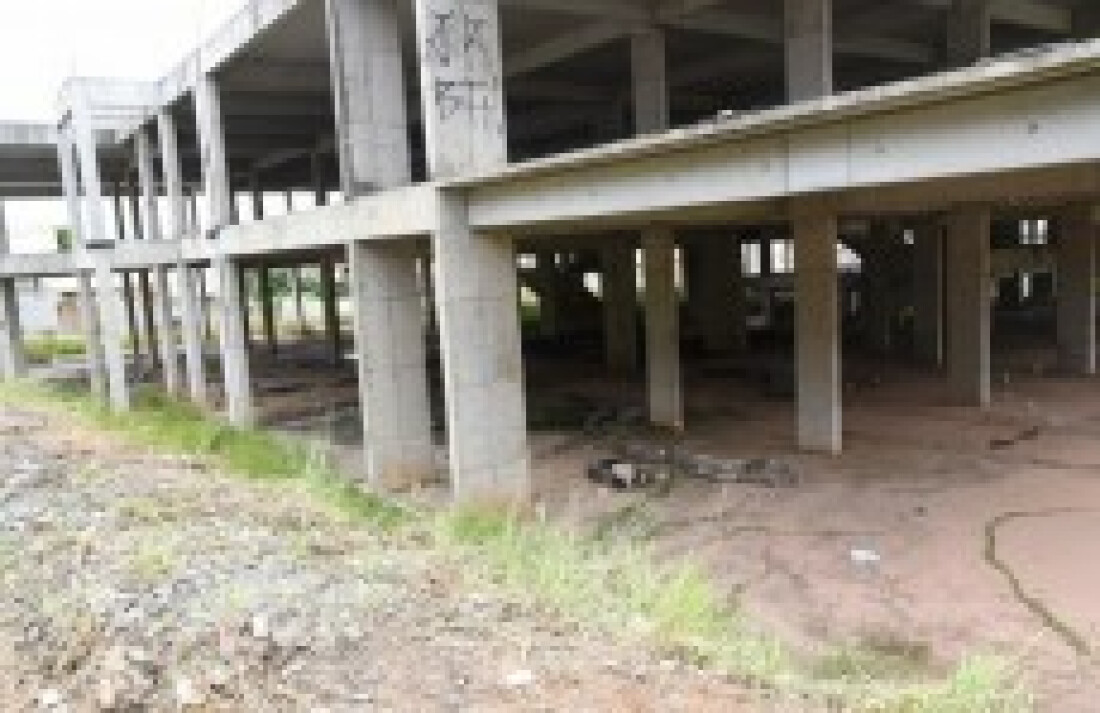 Adolescente morre em Poá após cair da laje de obra abandonada