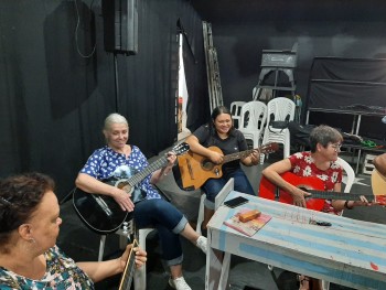Alunos das oficinas culturais da Opereta apresentam sarau neste sábado