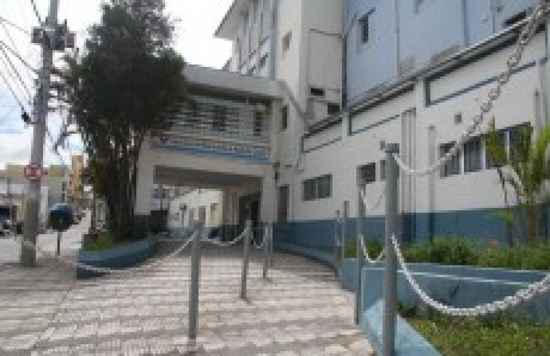 Na região, 1,2 mil pacientes esperam cirurgia ortopédica
