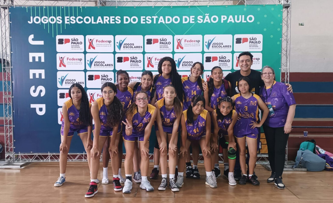 Equipe de basquete feminino de Jundiapeba busca recursos para participar do Paulista