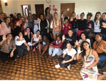 Agosto Lilás destaca a luta contra a violência contra a mulher 