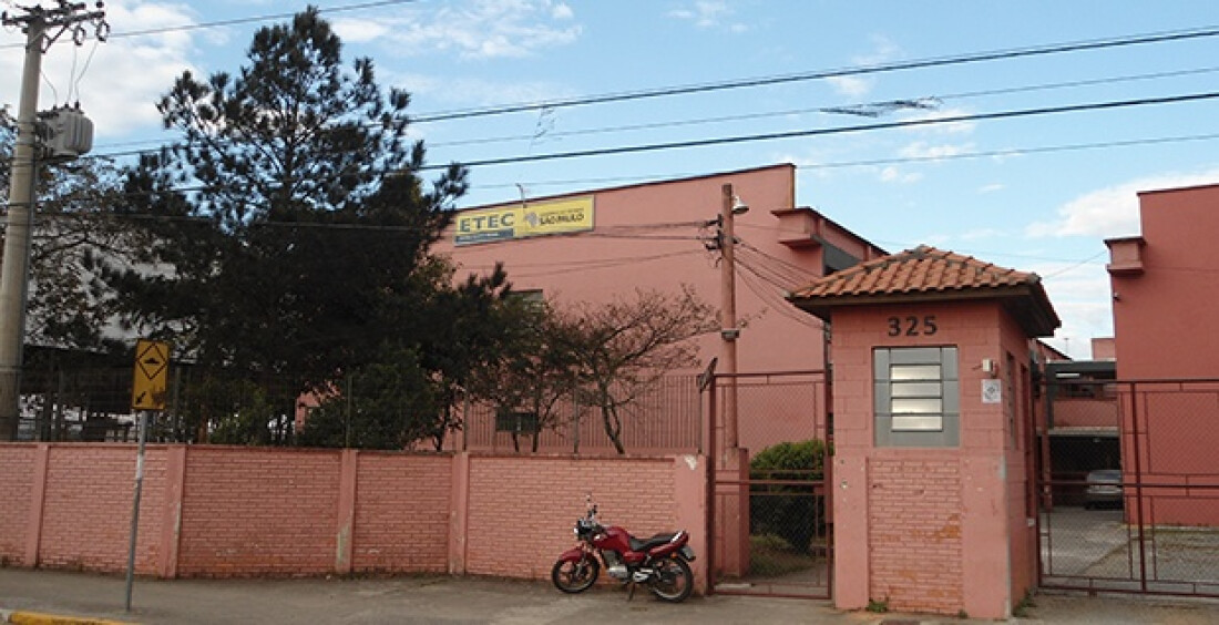 Professores e funcionários de Etecs e Fatecs realizam mobilização nesta quinta