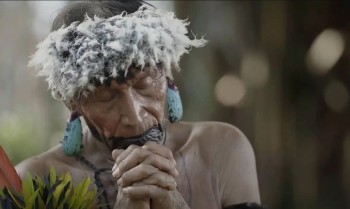 Documentário O contato, de Vicente Ferraz, chega às telas nesta quinta