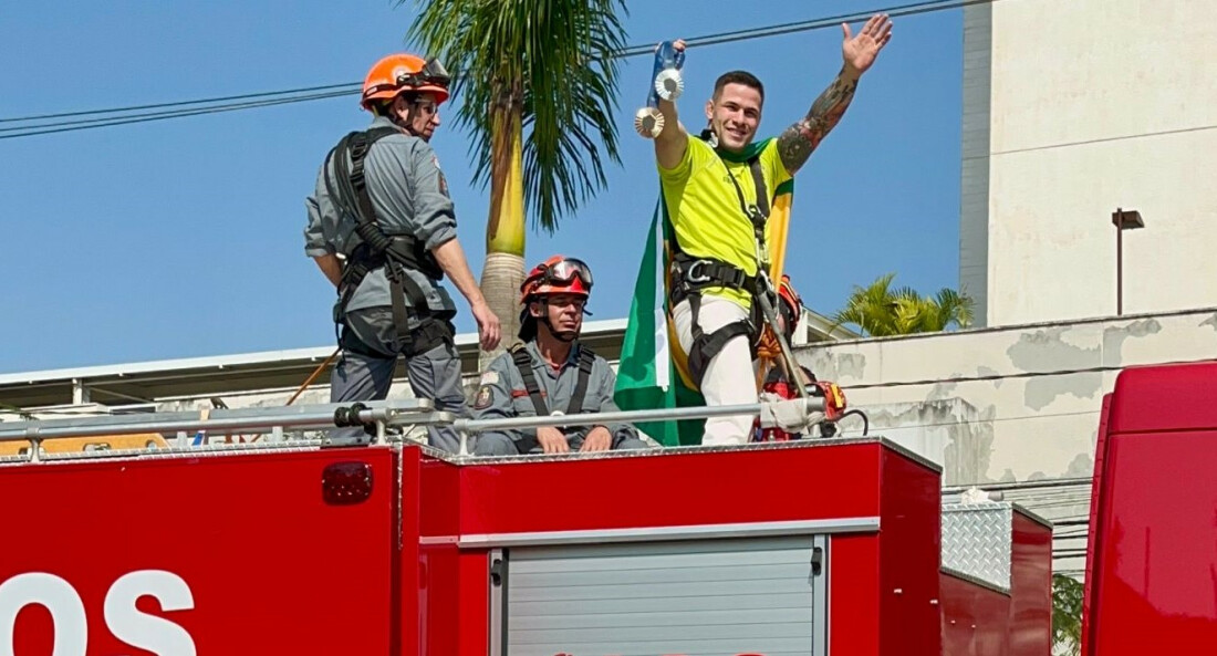 Medalhista olímpico é recebido com homenagens em Mogi das Cruzes