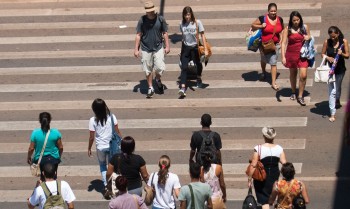 Expectativa de vida no Brasil em 2023 era de 76,4 anos, diz IBGE