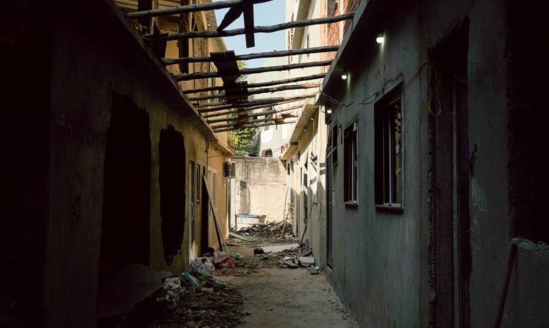 Moradores protestam contra demolição de imóveis na Maré