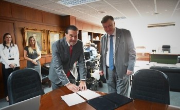 Surdos terão acesso a intérpretes de Libras on-line para a votação em todo o estado