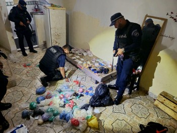 Operação da GCM encontra duas casas bomba e detém suspeito em Itaquá