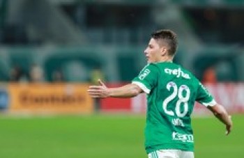 Palmeiras sofre, mas vence o Inter por 3 x 2