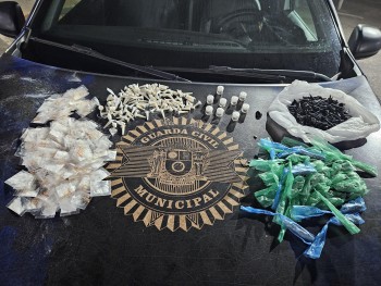 GCM de Itaquá apreende cerca de R$ 10 mil em drogas