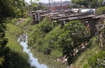 Favela será removida em 2016