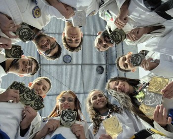 Alunos da Academia Marangoni se preparam para campeonatos de Jiu-Jitsu