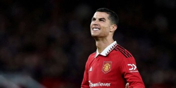 Manchester United anuncia a saída do português Cristiano Ronaldo