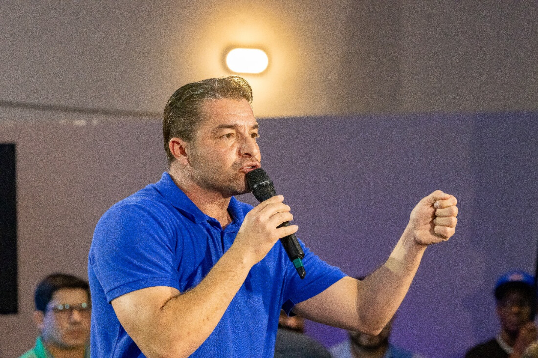 Clebão defende governo de resultados e mais empregos para Santa Isabel