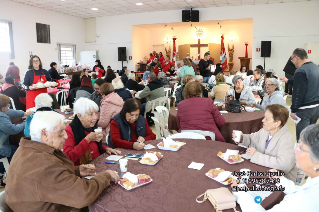 Festeiros de 2025 promovem a 2ª Coroa do Divino neste sábado (14)