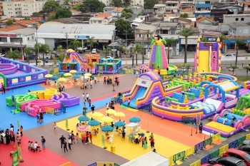 Mogi recebe o maior parque  inflável da América Latina