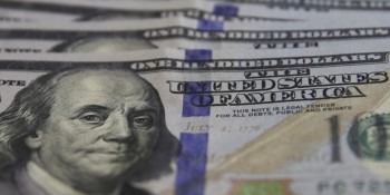 Bolsa fecha no maior nível em sete meses após inflação recuar