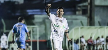 Rogerinho R9 marca dois gols em jogo beneficente em Mogi 