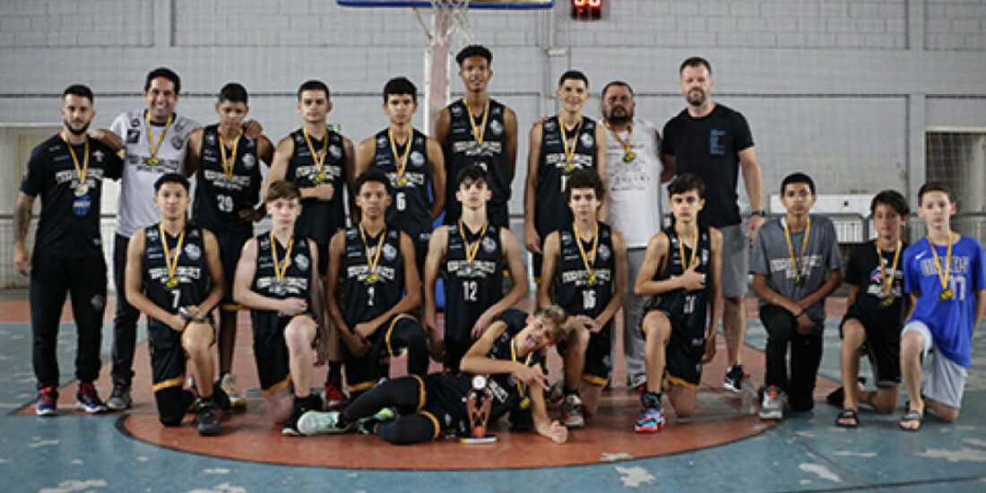 Sub-14 do Mogi Basquete é vice-campeão da Série Prata pelo Campeonato Paulista