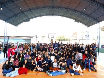 Suzano Vôlei visita escolas estaduais e reforça ação junto a 700 jovens 