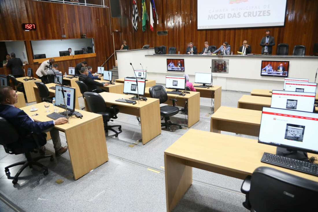 Vereadores exaltam painel sobre mudanças climáticas e parabenizam atletas 