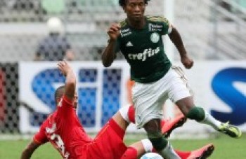 Zé Roberto e Robinho são as dúvidas do Palmeiras