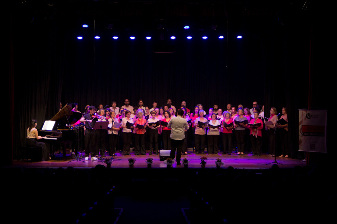 Coral Musicativa leva Carmina Burana ao Cemforpe neste sábado (5)