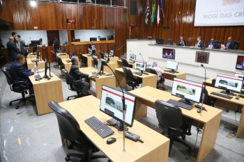 Câmara parabeniza atleta de taekwondo mogiano