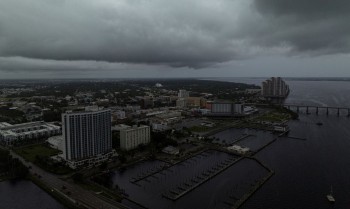 Furacão "catastrófico", Milton se dirige à costa do Golfo da Flórida