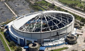 Furacão Milton deixa pelo menos dez mortos e milhões sem eletricidade