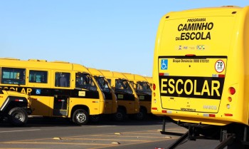 Municípios do Ceará ganham 113 novos ônibus escolares